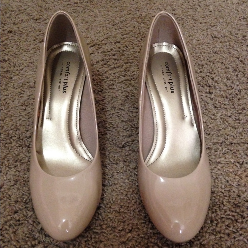 Women's Comfort Plus Nude Patent Karmen Heels